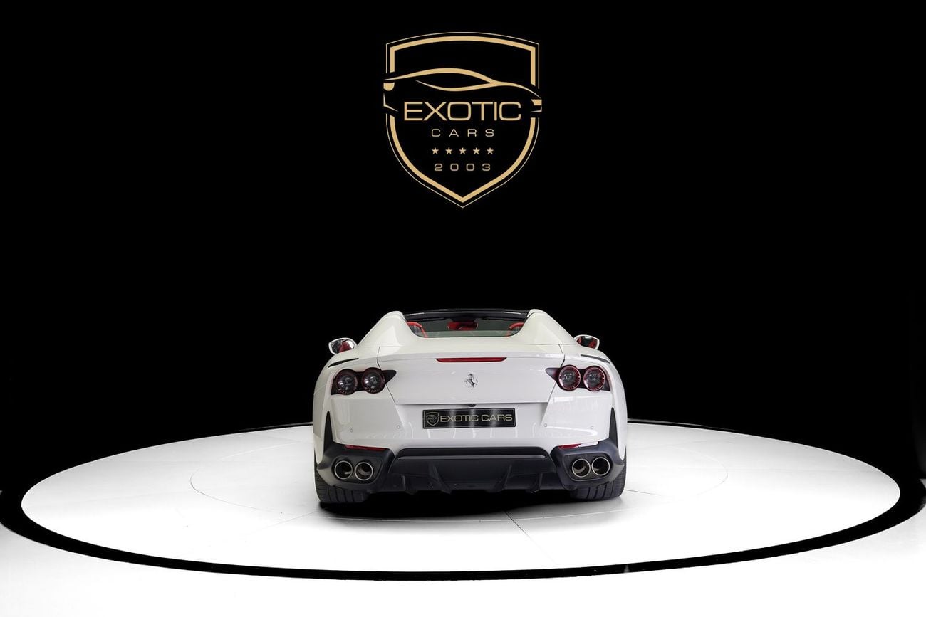 فيراري 812 GTS