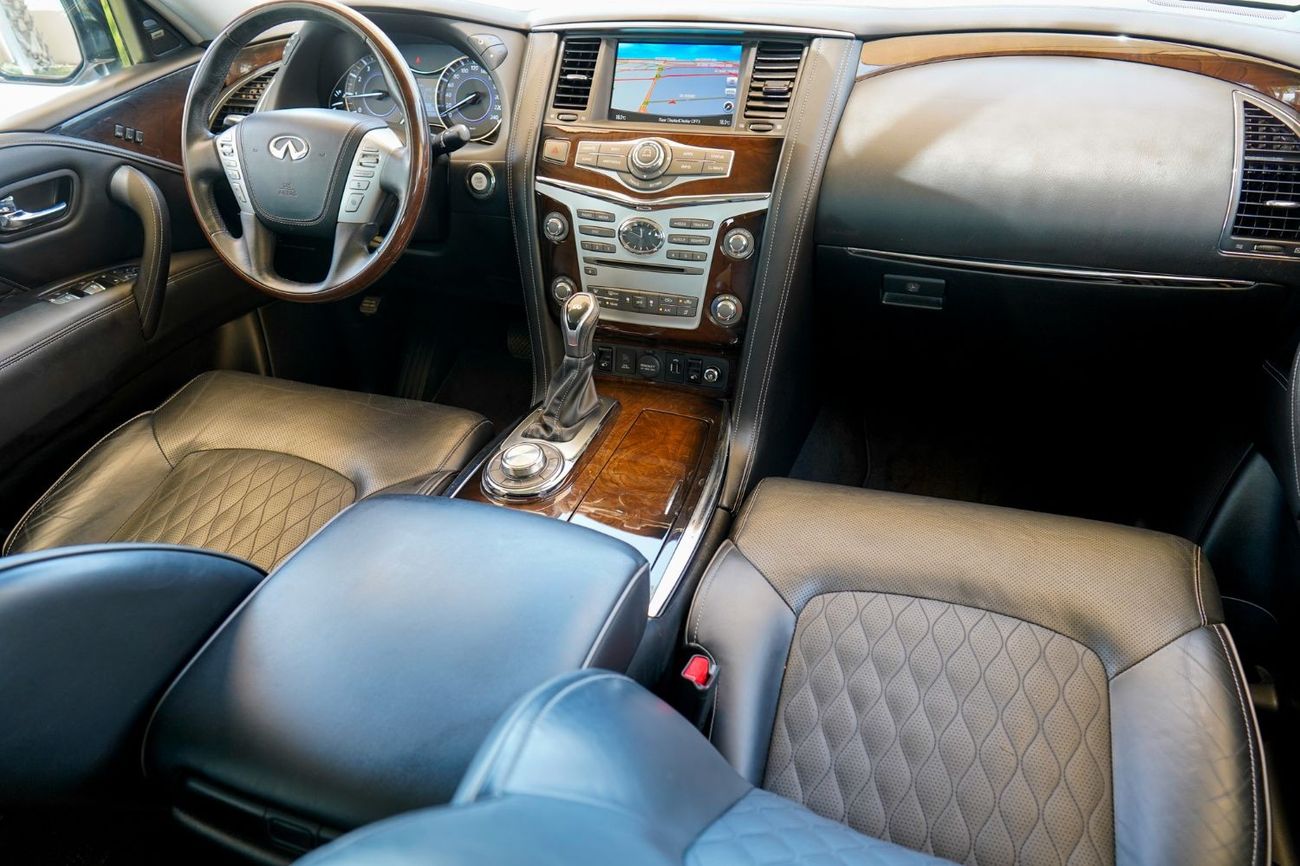 Infiniti QX80 Luxe 7st Infiniti QX80 2020 (7 SEATERS) GCC under Warranty with Flexible Down-Payment/ Flood Free.