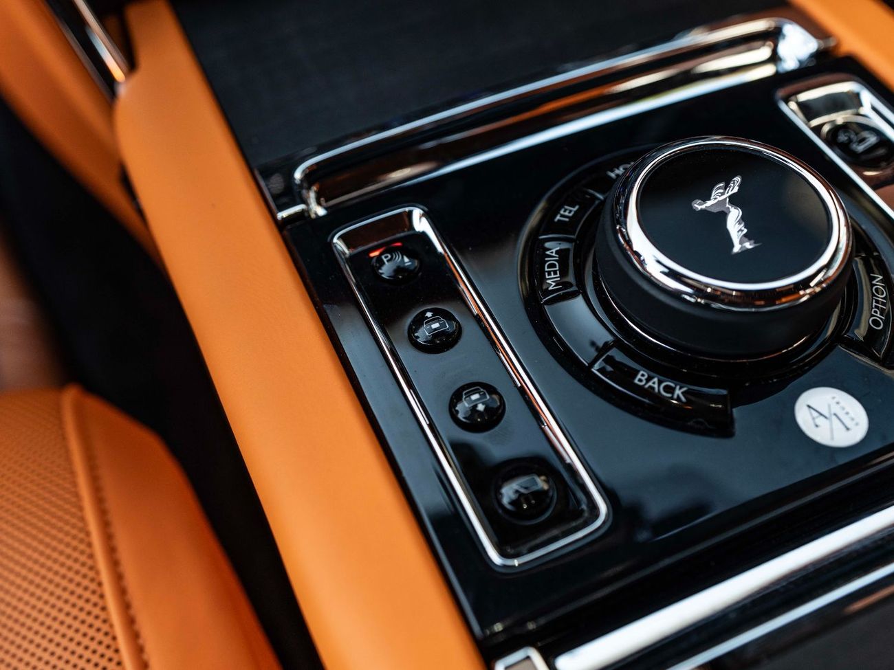 Rolls-Royce Cullinan Silver Badge