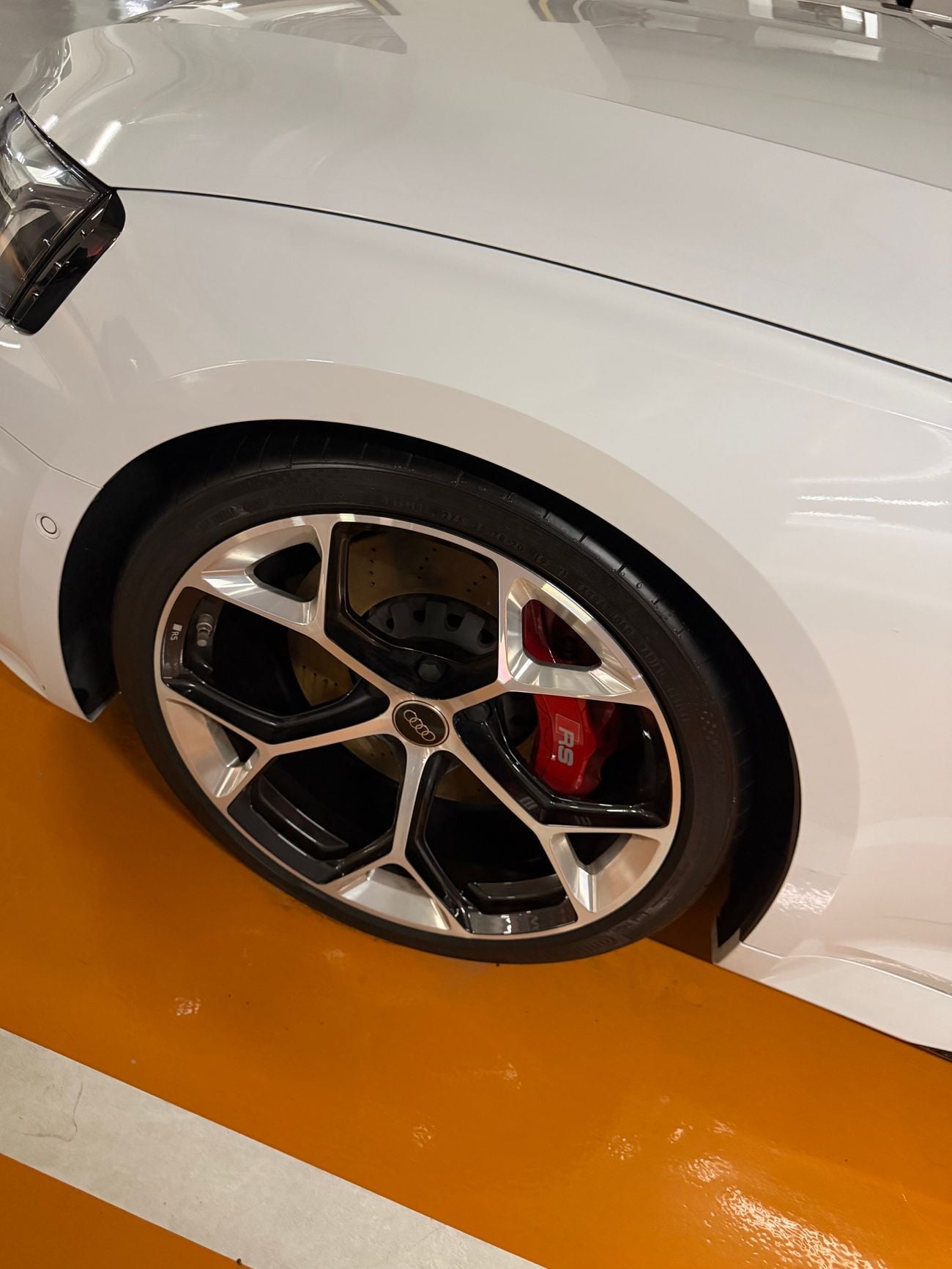 أودي RS5 ستاندارد