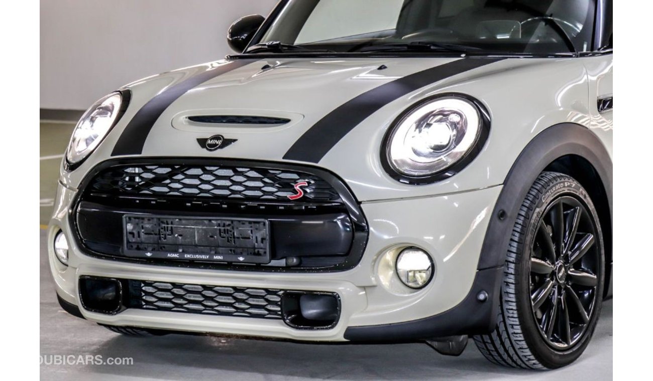 ميني كوبر إس Mini Cooper S (JCW Kit) 2017 GCC under Warranty with Zero Down-Payment.