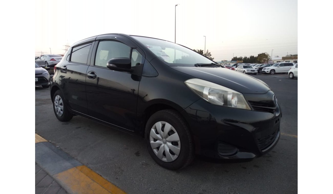 تويوتا فيتز Toyota Vitz 2011, AT, 1.0L, Good Condition, [Right-Hand Drive], Japan Imported.