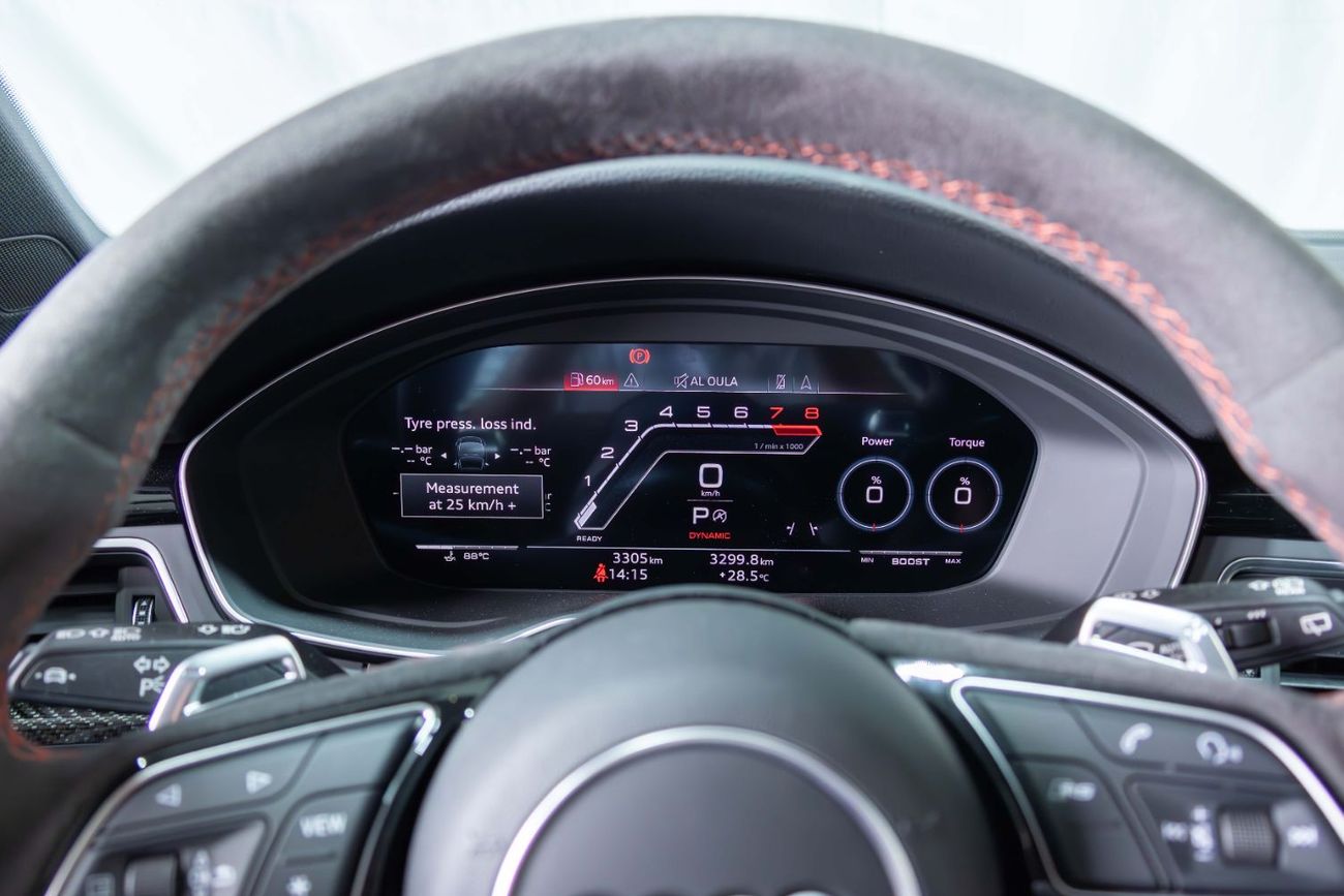 Audi RS4 Avant-Al Nabooda WarrantyService Contract-Very Low Mileage-Carbon Fiber RS Bucket Seats