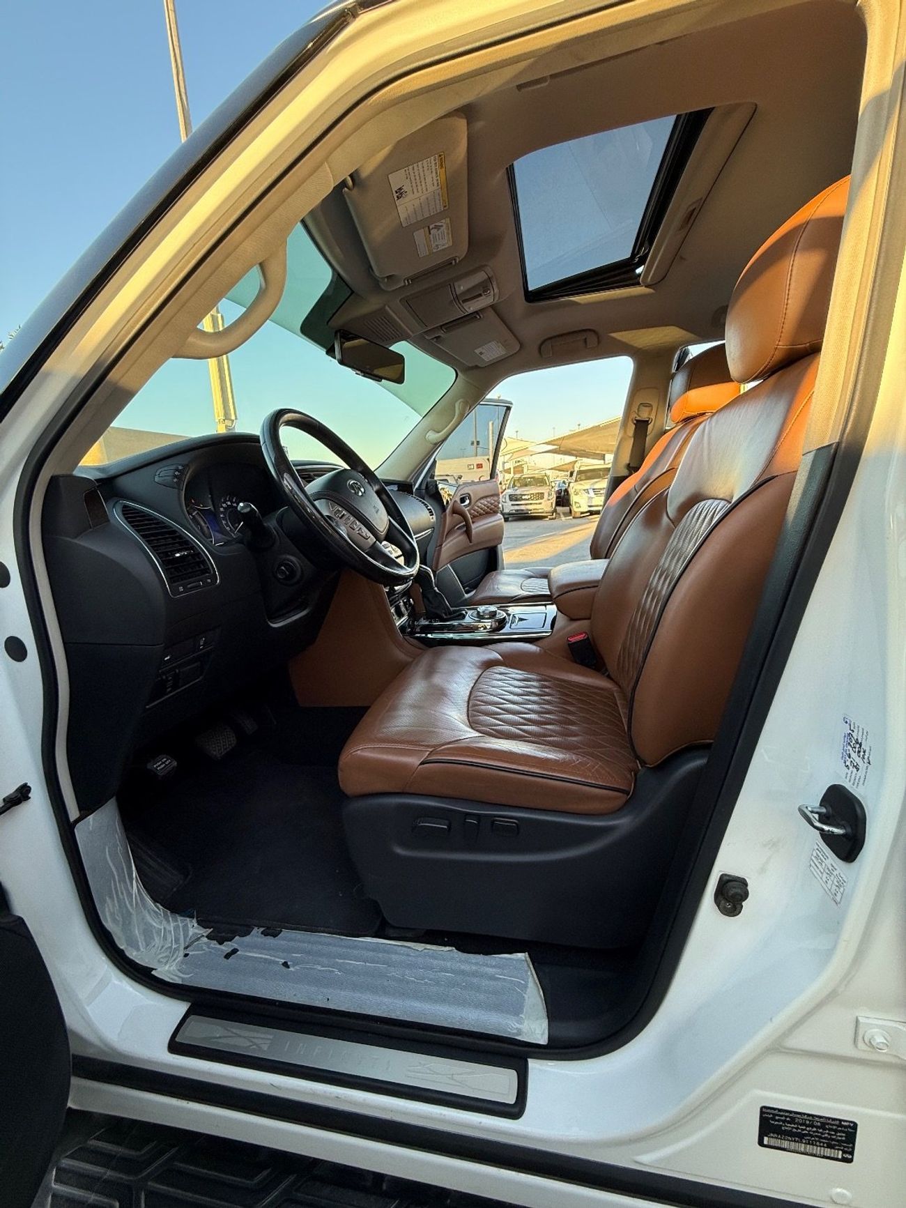 إنفينيتي QX80 Excellence 5.6L