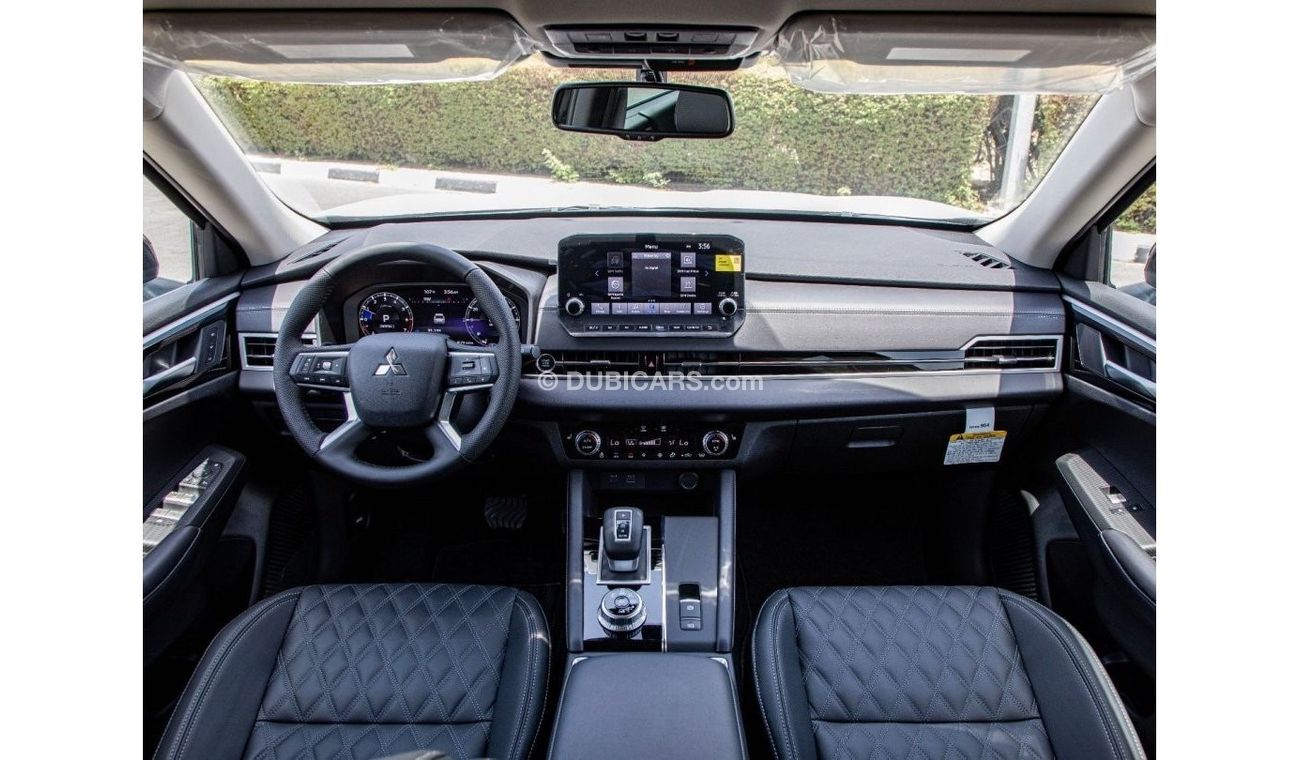 ميتسوبيشي آوتلاندر S-AWC 4WD/Pano-Roof/360camera/7seats. Local Registration +10%