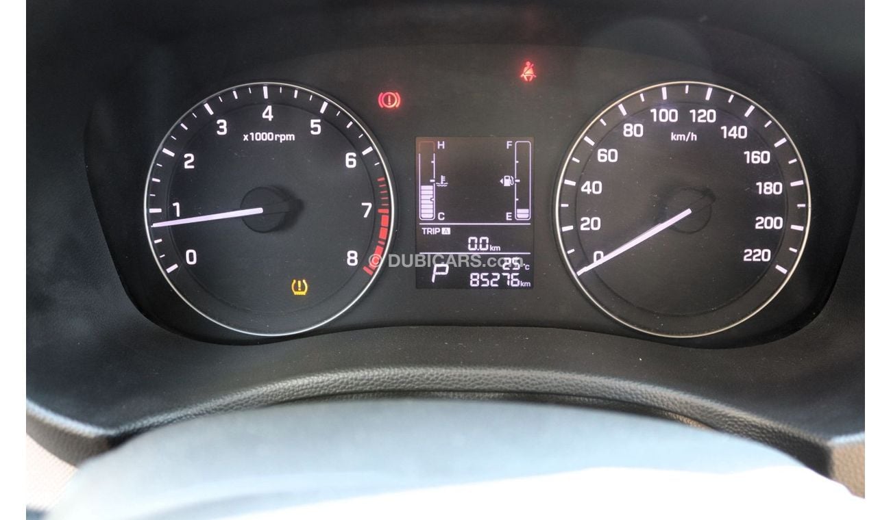 Hyundai Creta S+ ACCIDENTS FREE - GCC -  PERFECT CONDITION INSIDE OUT - ENGINE 1600 CC