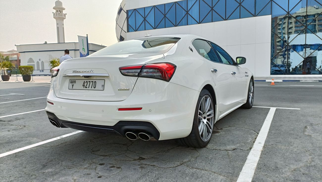 مازيراتي جيبلي Modena S 3.0L