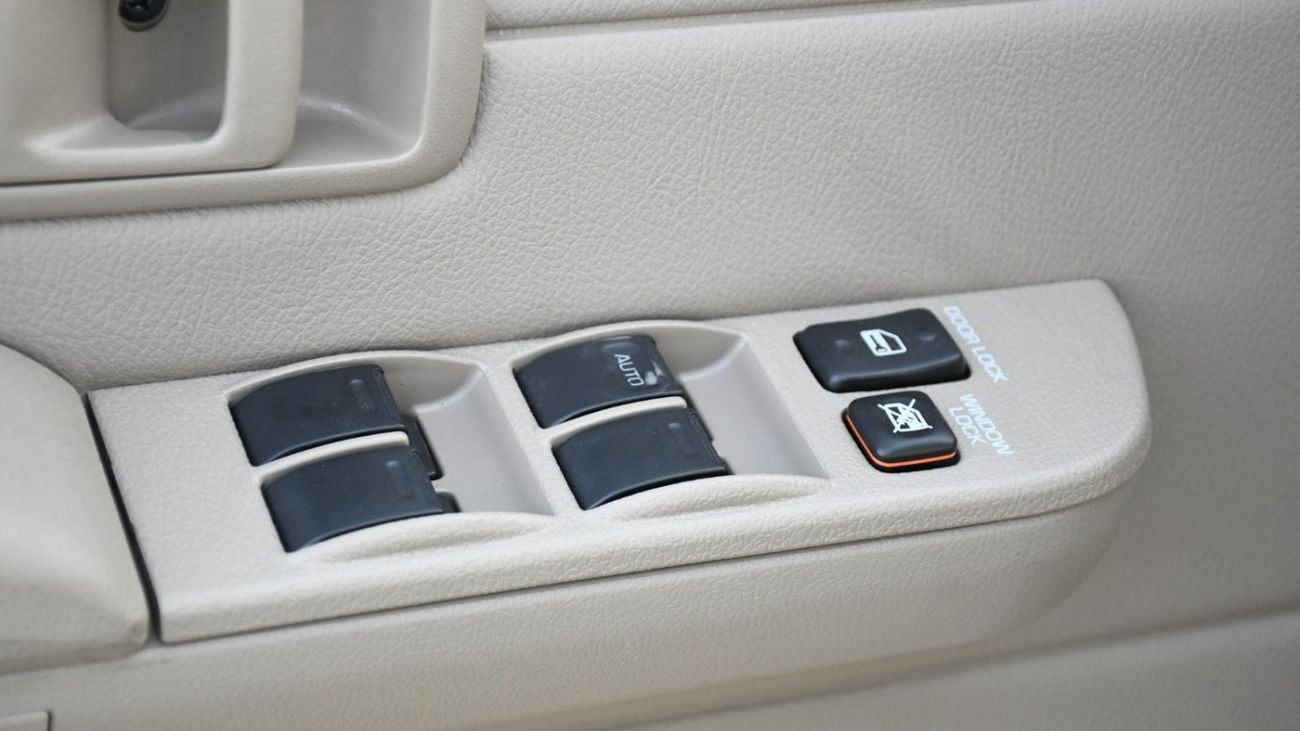 Toyota Land Cruiser Pick Up GDJ79 2.8L T/Diesel M/T 4WD 2025YM