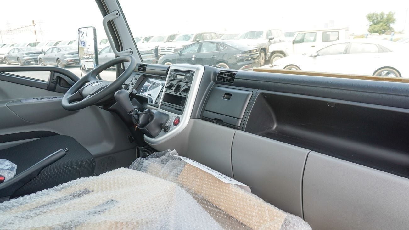 ميتسوبيشي فوسو كانتير Brand New Mitsubihsi Fuso Canter 2025 Export 4.2L M/T |White/Black|CANTERCHASSIS-170-ABS-2T|