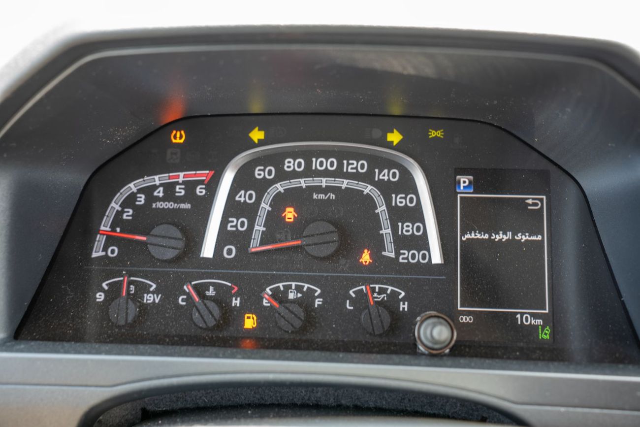 تويوتا لاند كروزر 70 LX 2.8L Diesel 3 Doors 2025