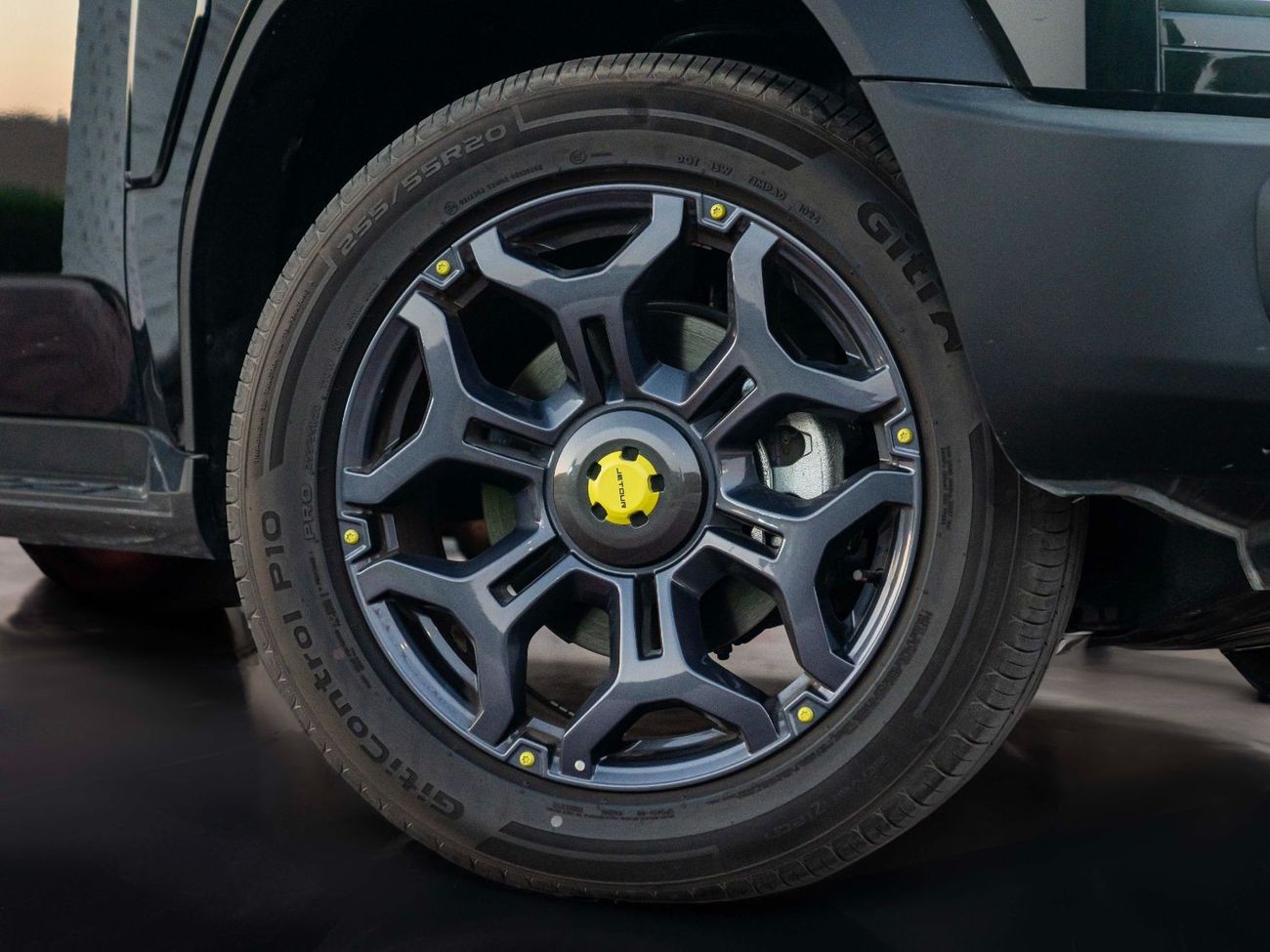 Jetour T2 AED 2,437 PM • T2 LUXURY • ONLY 5K KMS • 2.0 TURBOCHARGED • OFFICIAL JETOUR WARRANTY + SERVICE PLAN