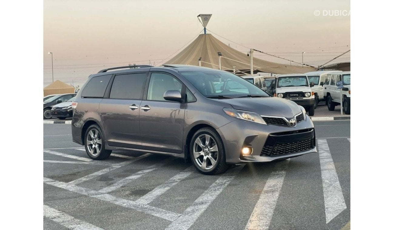 تويوتا سيينا 2019 Toyota Sienna SE Special Edition - Full Option Automatic - 7 Seater - 3 Keys - UAE PASS