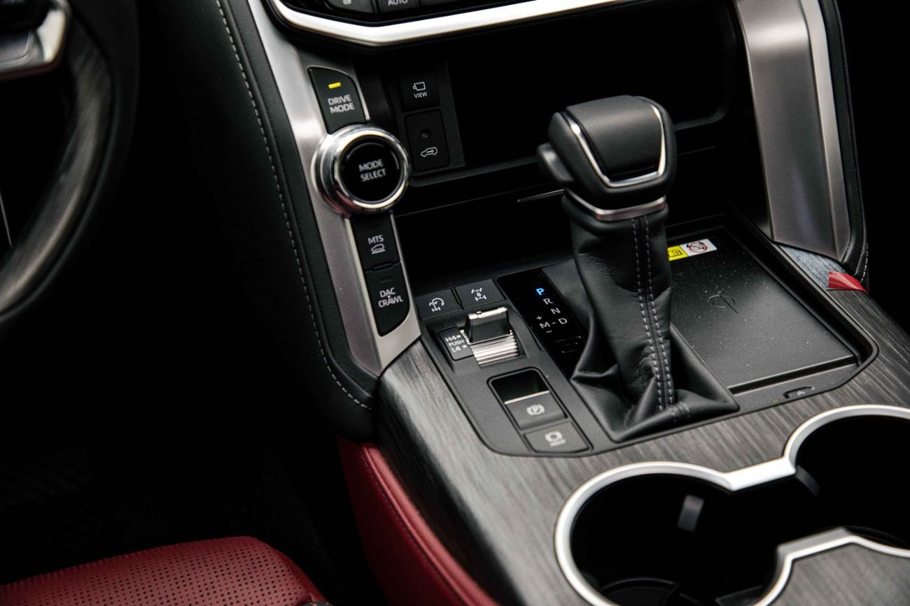 تويوتا لاند كروزر GRS 3.5L - Black Inside Maroon | Export Only