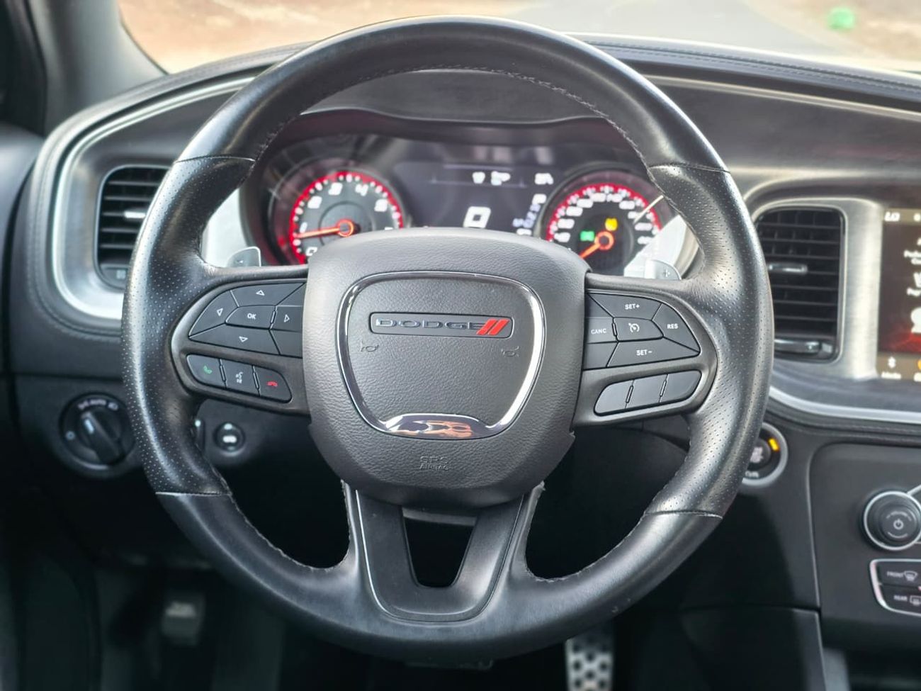 Dodge Charger Daytona R/T 5.7L DODGE CHARGER DAYTONA 2023 R/T V8 ORGINAL PAINT // LOW MILEAGE // PERFECT CONDITION