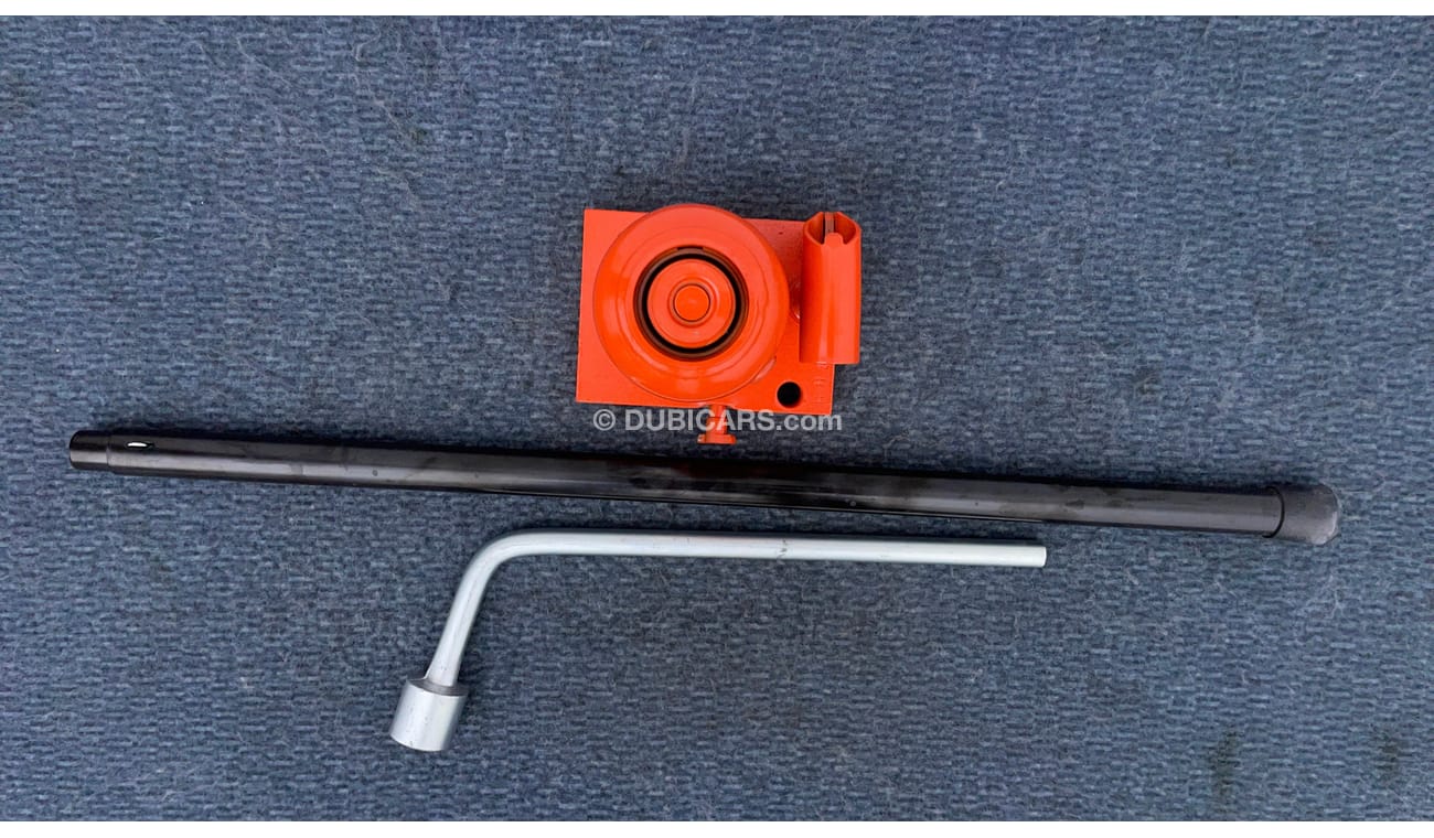 ميتسوبيشي باجيرو GLS LOWLINE 3.5 | بدون دفعة مقدمة | اختبار قيادة مجاني للمنزل