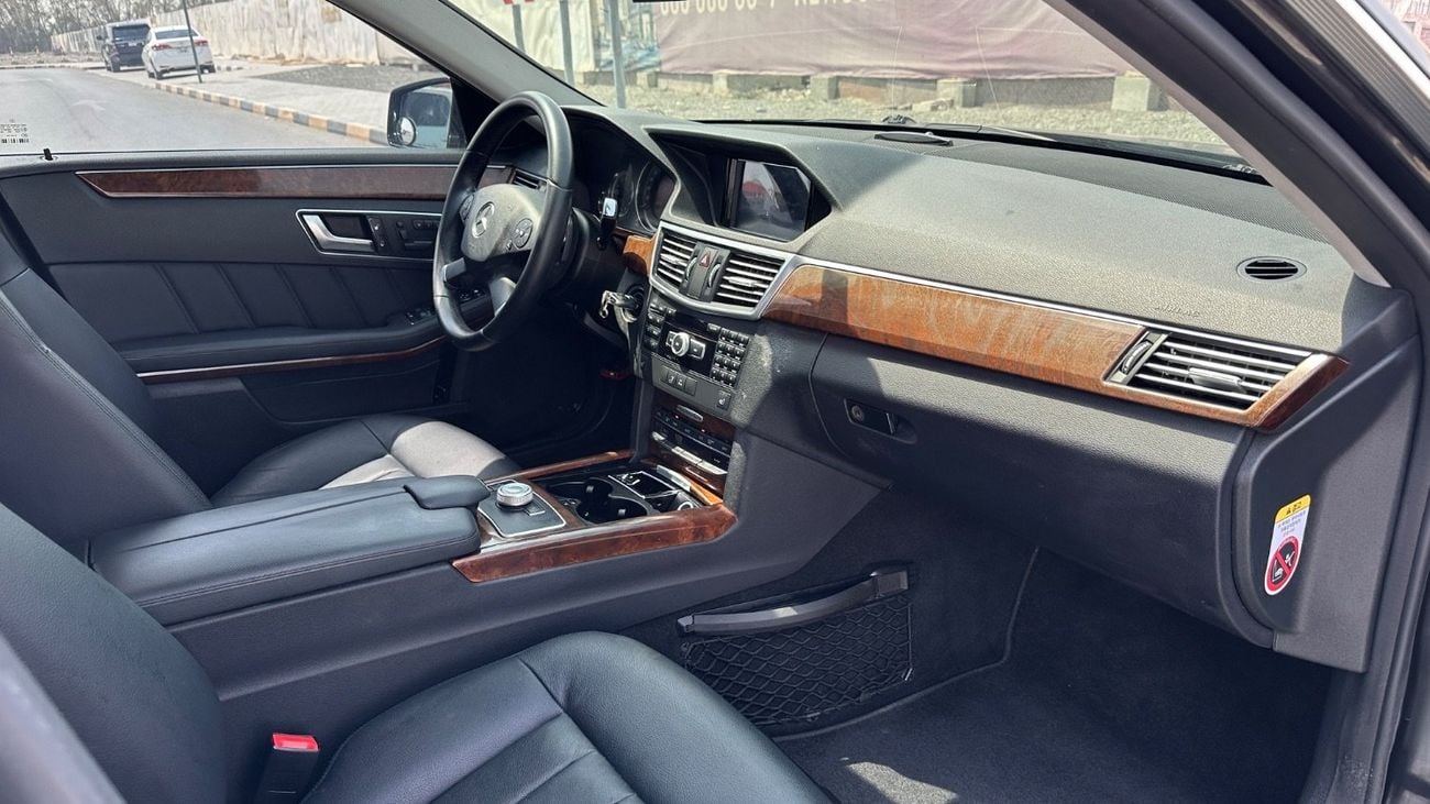 Mercedes Benz E300 AVANTGARDE SPORT