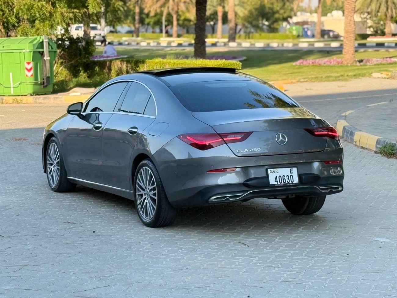مرسيدس بنز CLA 250 Premium + 2.0L