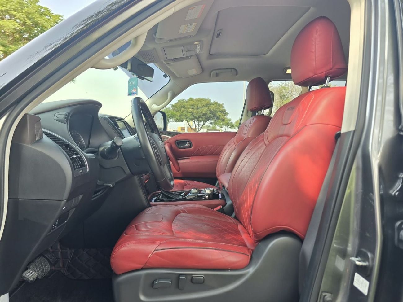 Nissan Patrol SE T2 WITH ORIGINAL AGENCY LEATHER SEATS 2020 GCC SINGLE OWNER WITH AGENCY ROSTAMANI SERVICE HISTORY IN MI