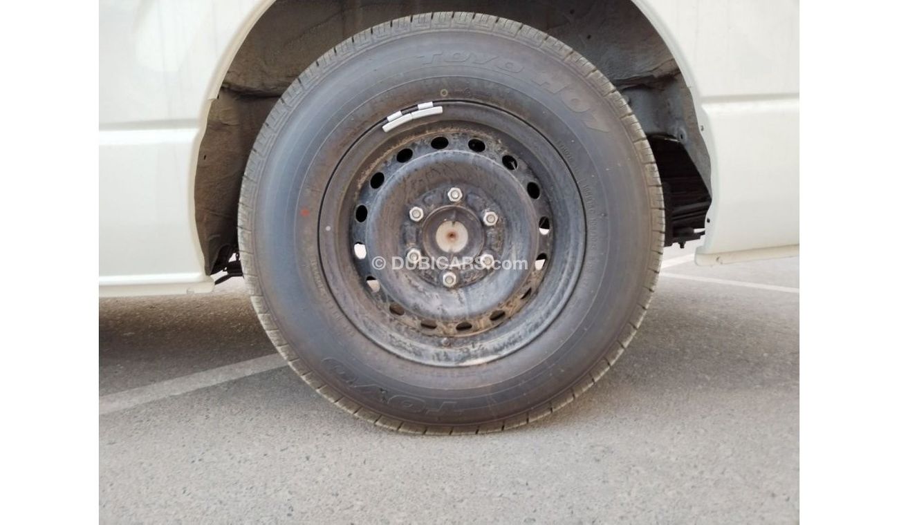 Toyota Hiace TOYOTA HIACE 2.7L MT 2023 WHITE