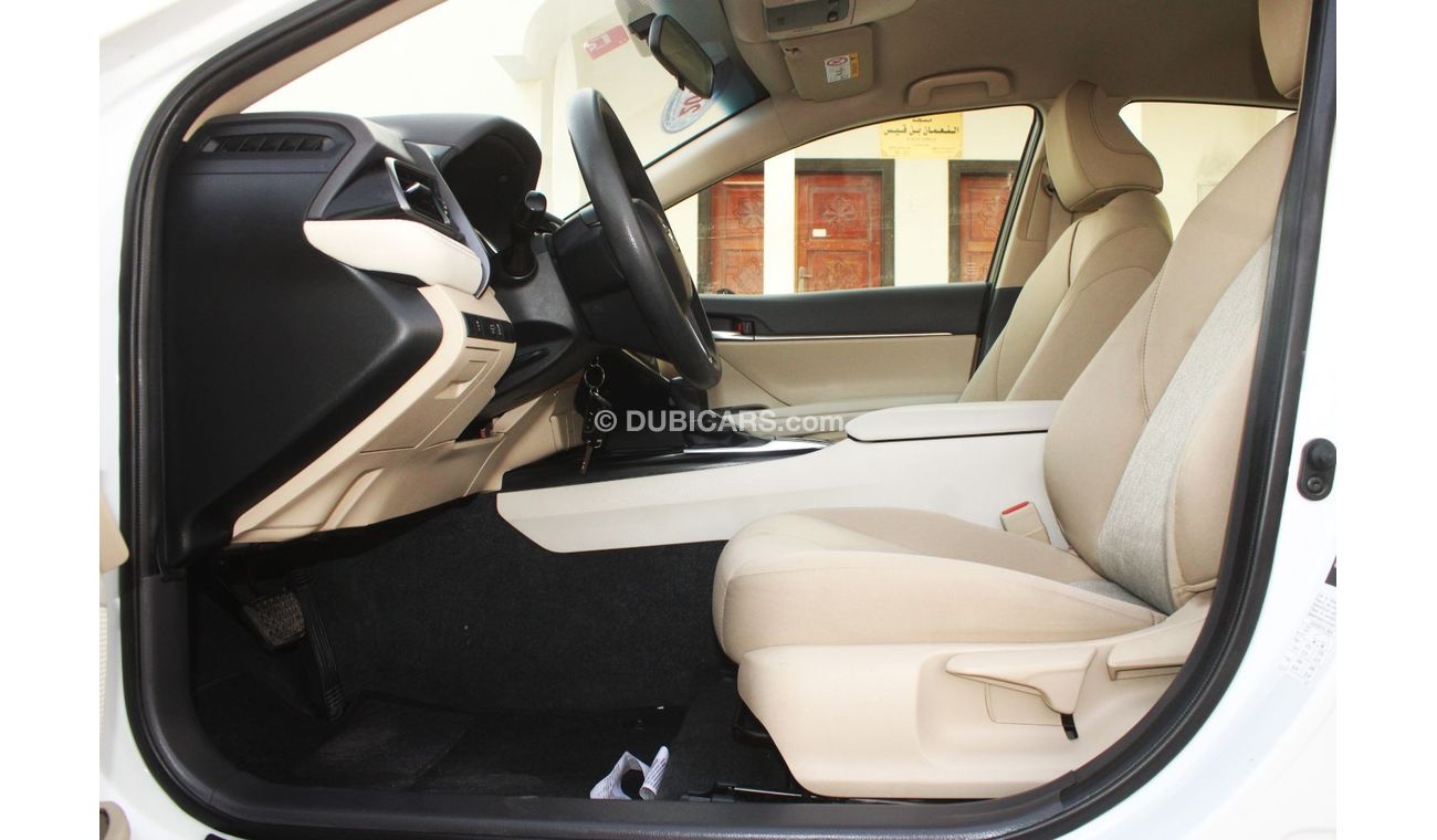 تويوتا كامري LE STD تويوتا كامري 2019 خليجي بحالة ممتازة