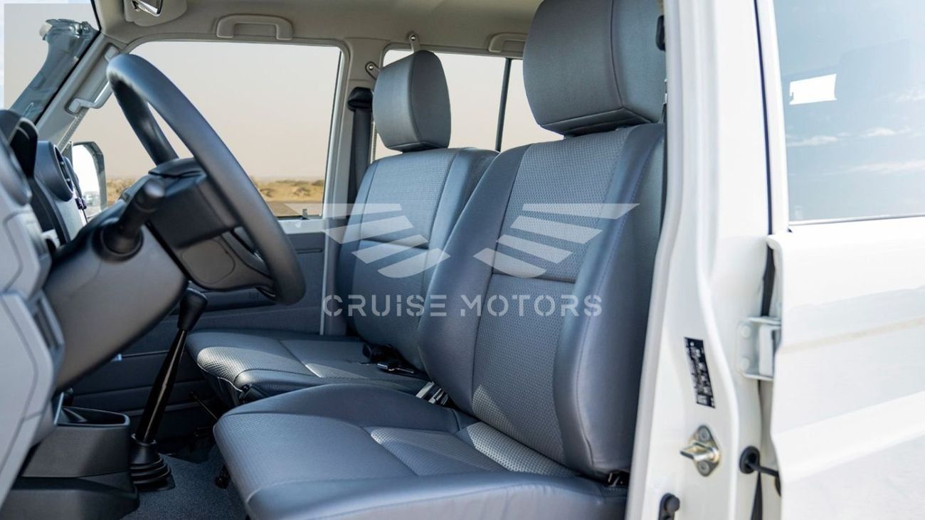 Toyota Land Cruiser 70 LC 76 - Manual - 4.2L - Diesel - Hard Top - Four Wheel Drive - 9 seats - 5 Door