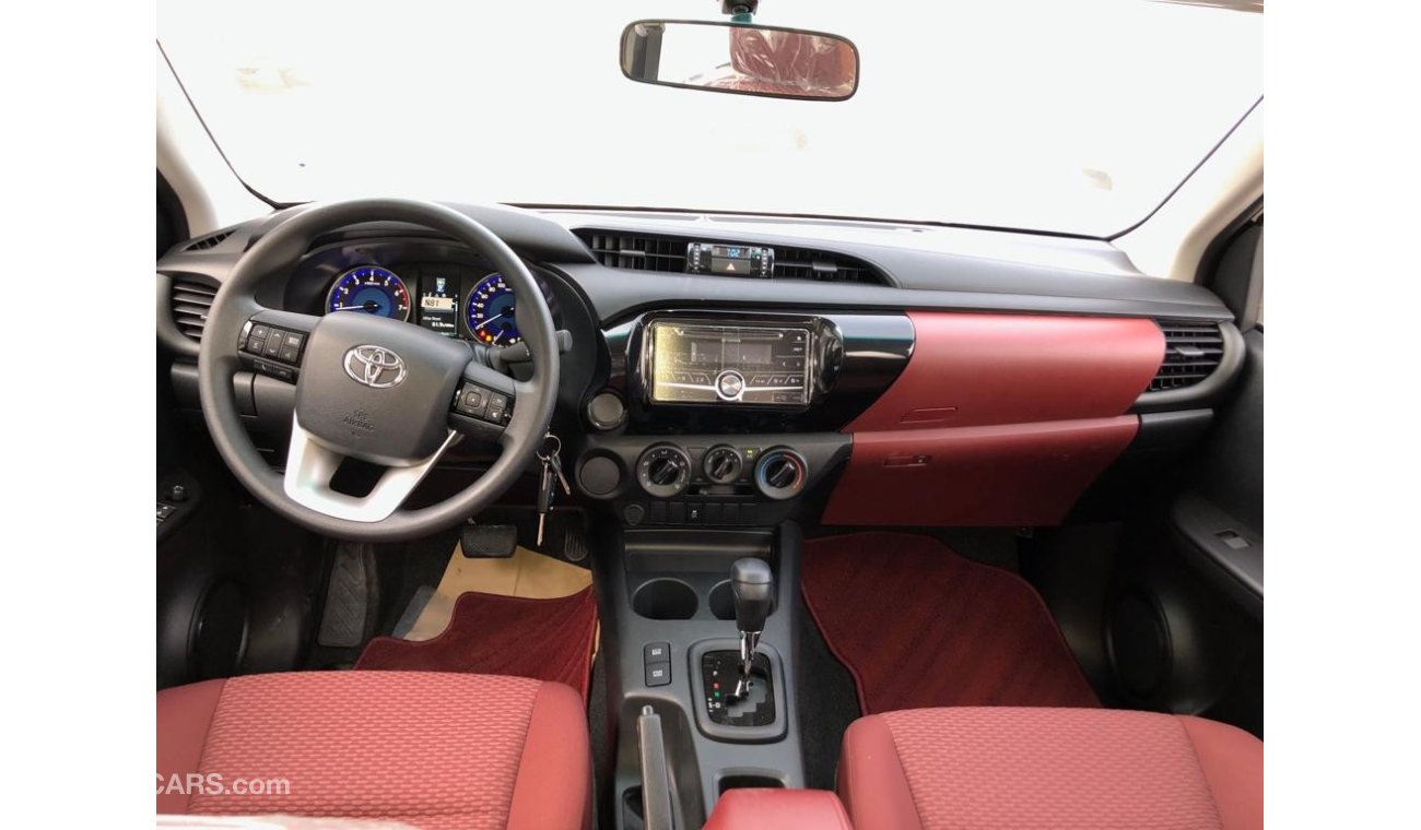 Toyota Hilux 2.7 petrol  automatic