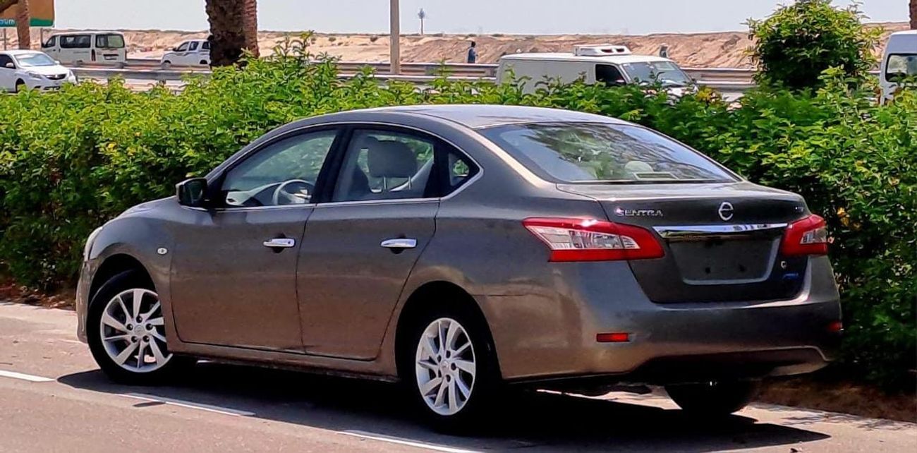 نيسان سنترا SV