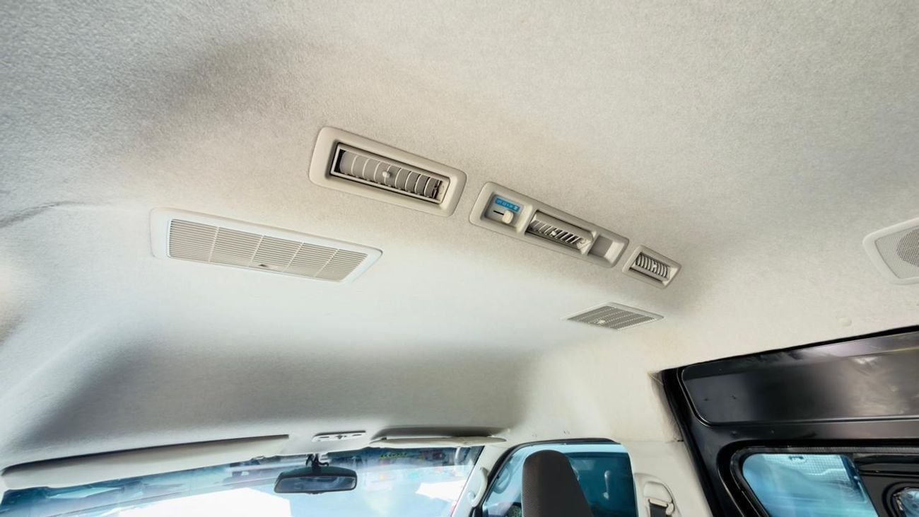 Toyota Hiace 14 SEATER | 2014 | 3.0 DIESEL ENGINE | 2WD | MANUAL TRANSMISSION | RHD | POWER WINDOW