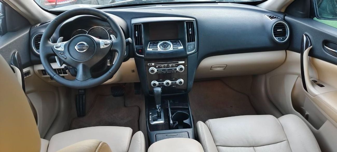 Nissan Maxima Maxima