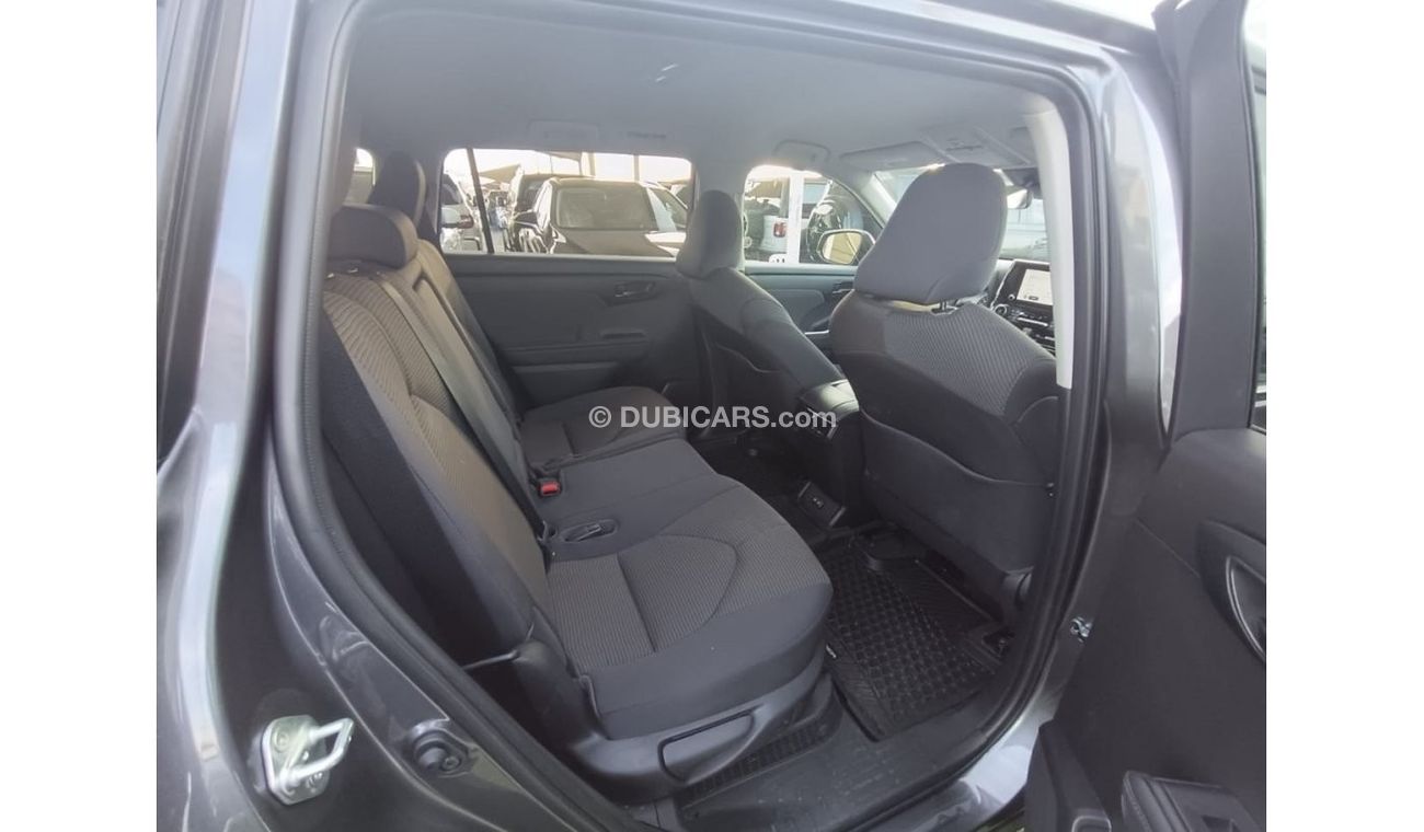 تويوتا هايلاندر Toyota Highlander 2023 Hybrid.The car is in excellent condition, not damaged, not painted, history i