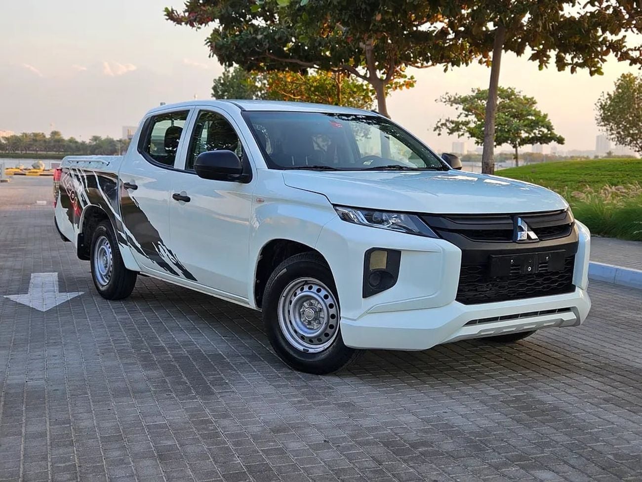 ميتسوبيشي L200 GLX TOP