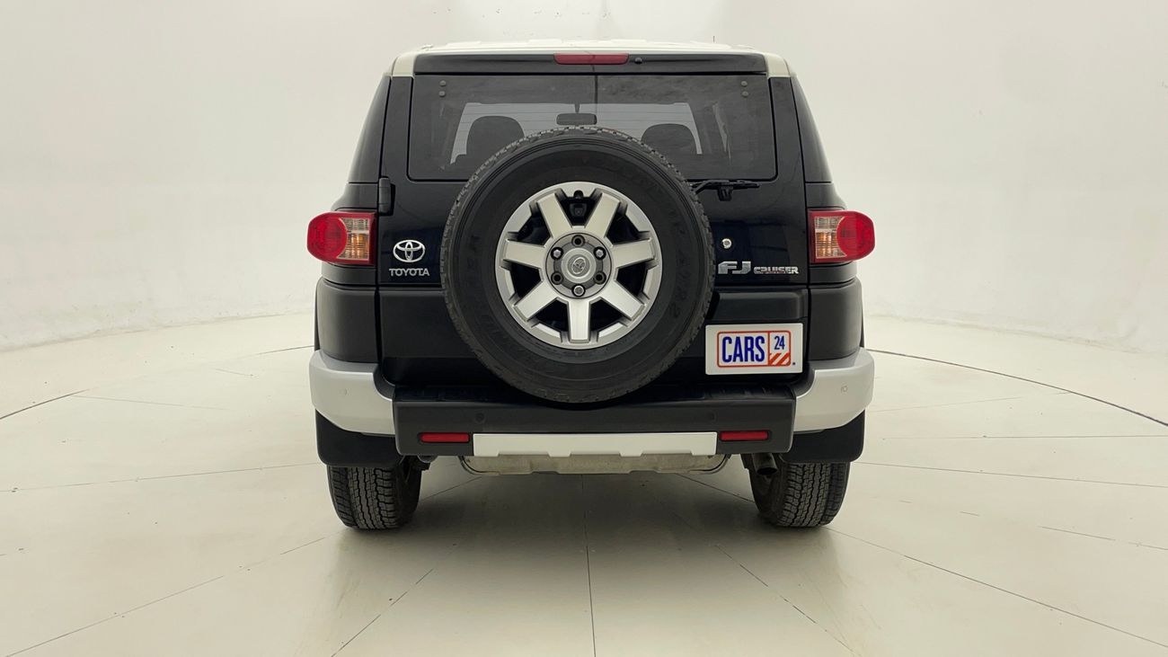 Toyota FJ Cruiser GXR 4 | Zero Down Payment | Home Test Drive