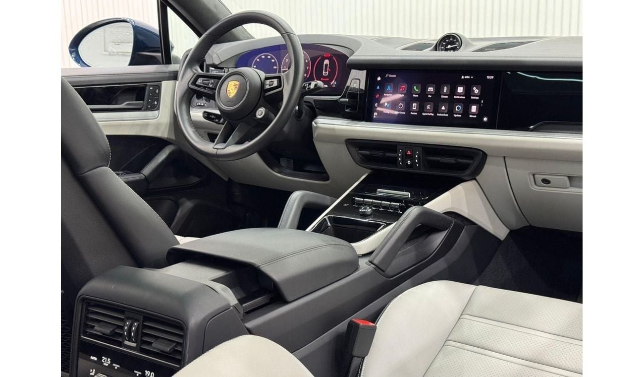 Porsche Cayenne Base Coupe 2024 Porsche Cayenne Coupe, Prosche Warranty, Full Posche Service History, GCC