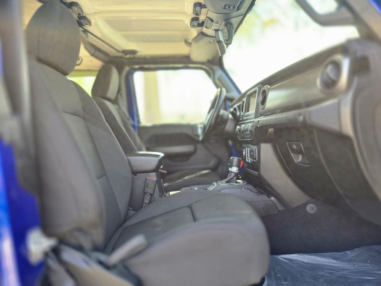 جيب رانجلر Sport 3.6L A/T (5 Seater)