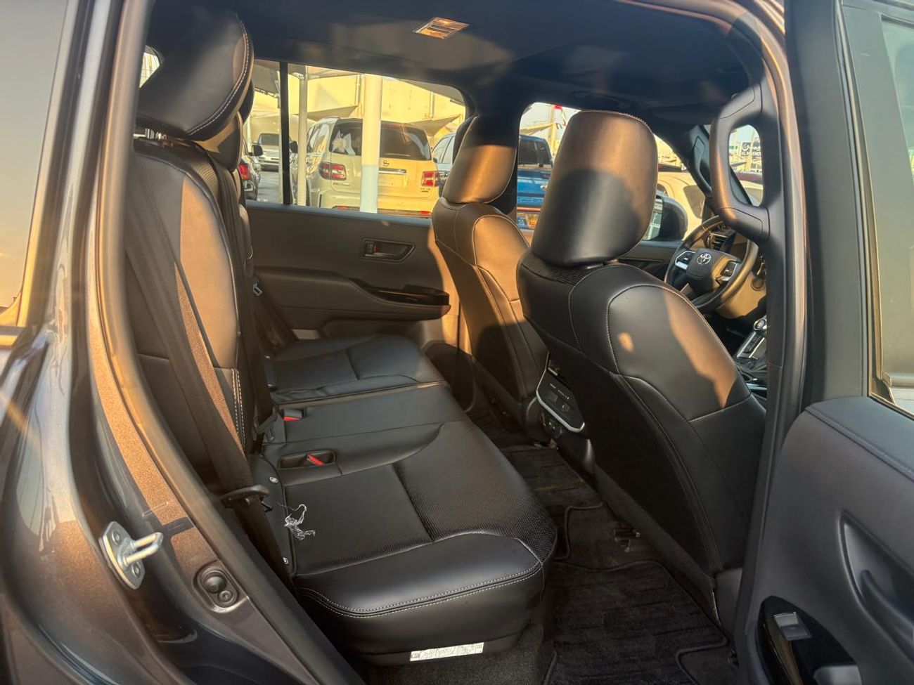 Toyota Land Cruiser GXR 3.5L