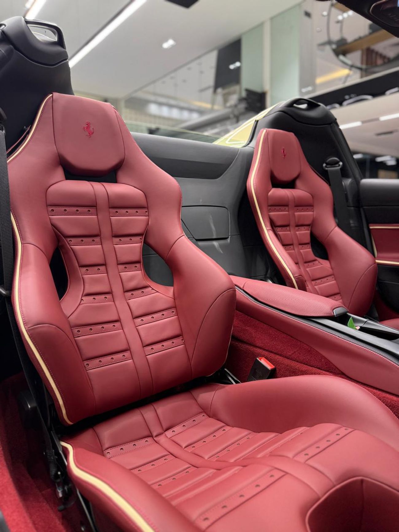 Ferrari 812 GTS | Brand New | Special Exterior & Interior | Carbon Fiber | Service Contract till 2029