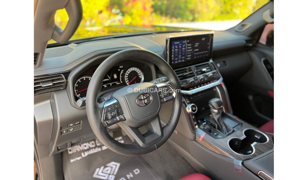 Toyota Land Cruiser Toyota Land Cruiser  3.5T -VXR Full option  GCC 2023 13,900 KM 349,000 AED Alfuttaim Warranty  Servi