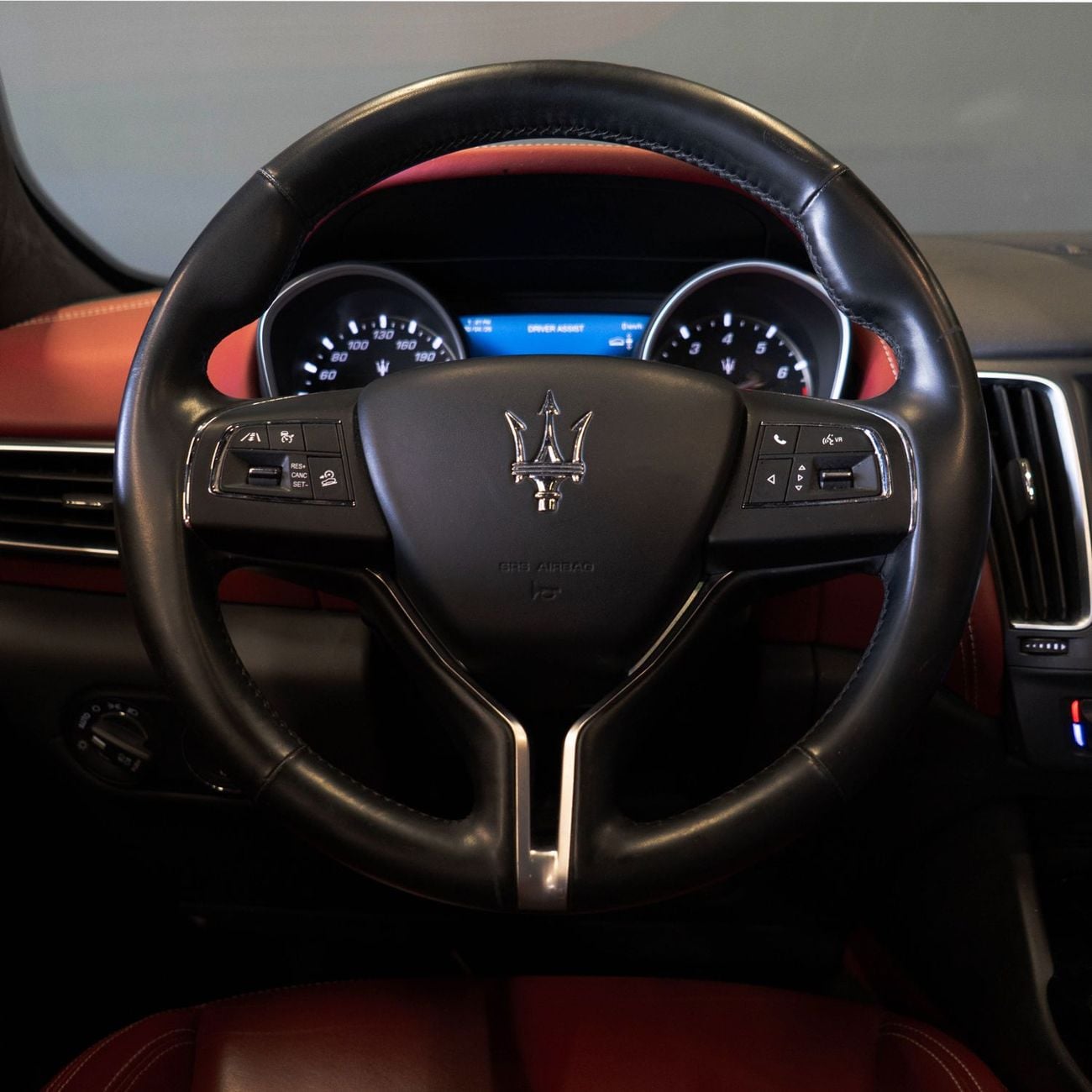 مازيراتي ليفونت GranLusso 3.0L