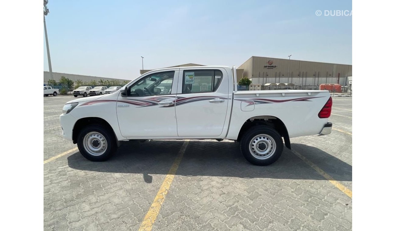 تويوتا هيلوكس 2023 TOYOTA HILUX 2.4L MT DIESEL MID OPTION