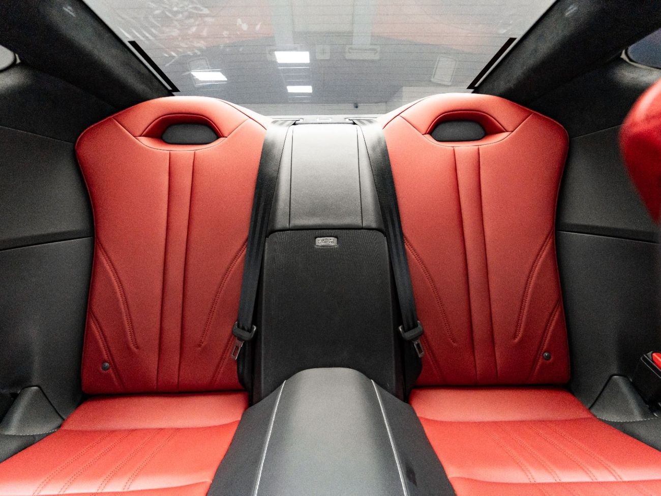 Lexus LC500 5.0L V8 Titanium 2022 Lexus LC 500, 2027 Lexus Warranty, 2026 Lexus Service Contract, Low KMs, GCC