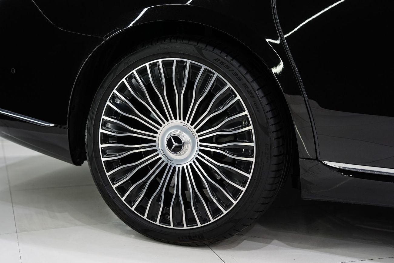 Mercedes Maybach S680 Maybach Two-Tone, BRAND NEW, Executive Rear Seat Pack Plus, EMC Warranty + Service!!