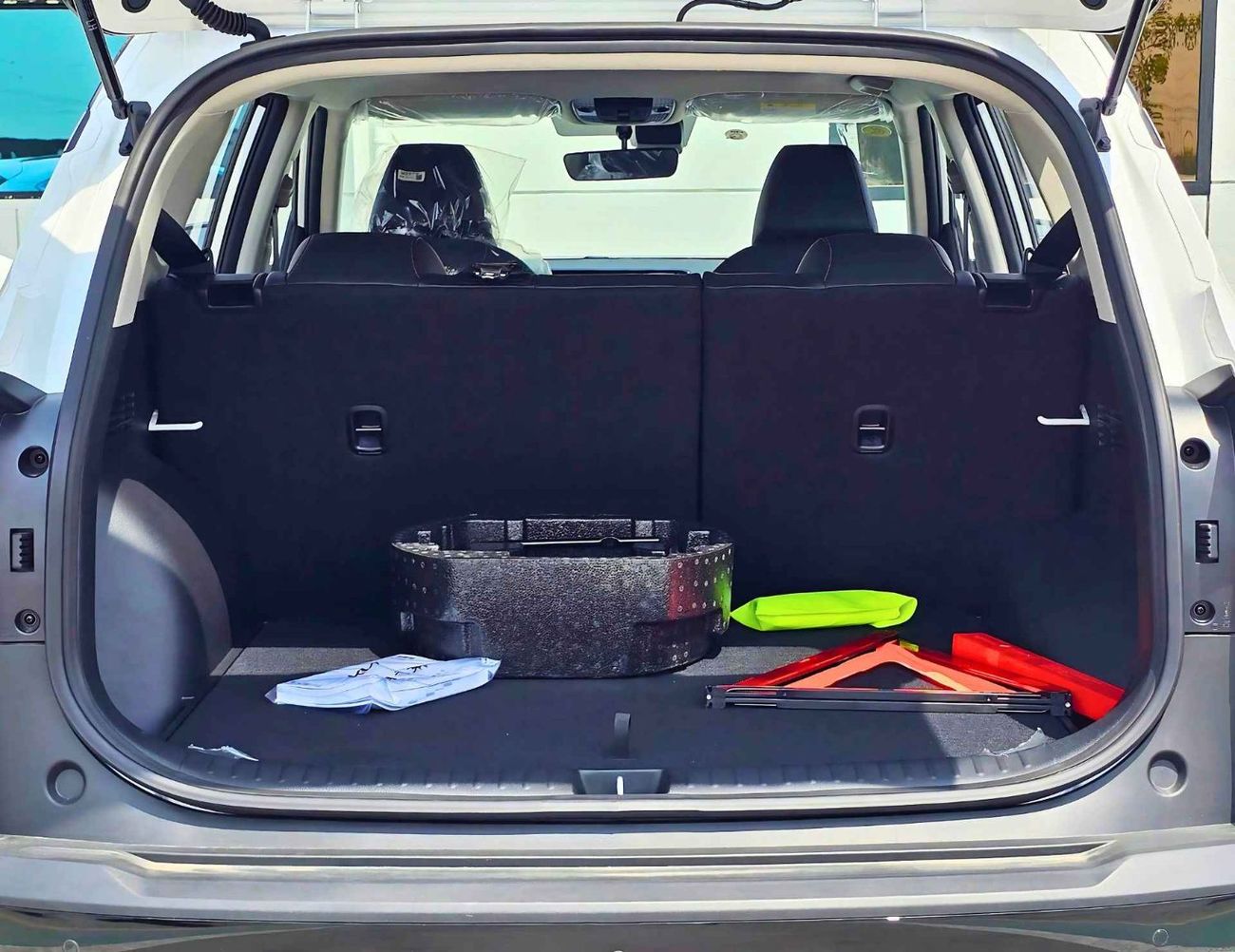 كيا سيلتوس CVT LUXURY/ DUAL TONE WITH BLACK ROOF / PANORAMIC ROOF/1.5L PETROL V4 (CODE#KSLL)