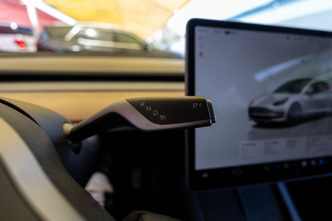 تسلا موديل 3