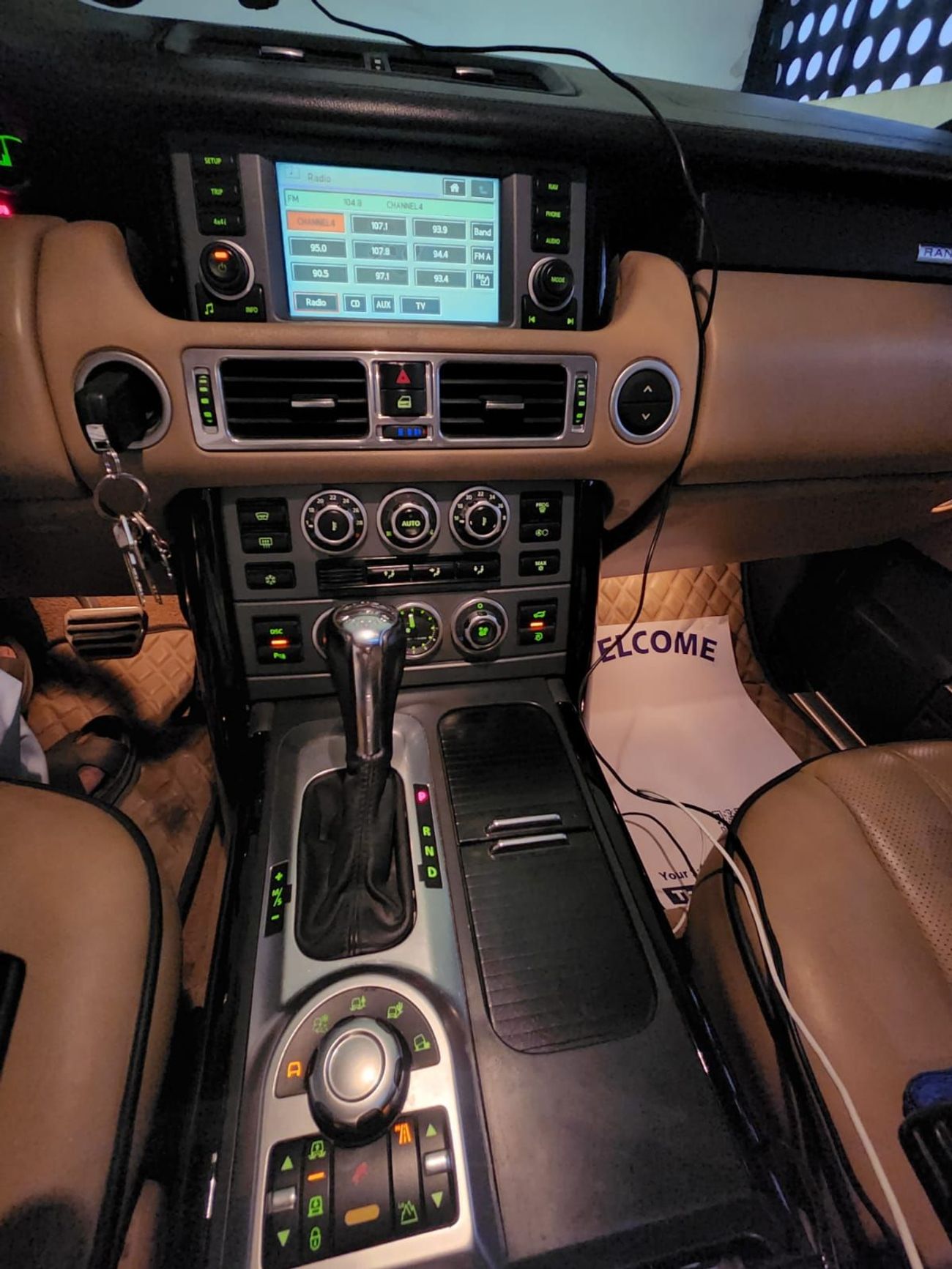 Land Rover Range Rover supercharged V8