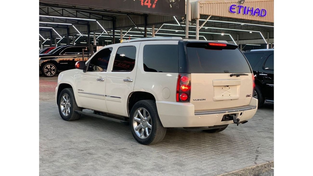 GMC Yukon Denali