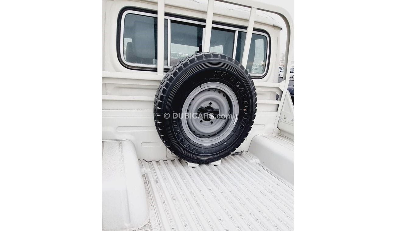 تويوتا لاند كروزر بيك آب DC TOYOTA LAND CRUISER PICK UP DOUBLE CABIN 4.2L DIESEL (2023) | HZJ79 |