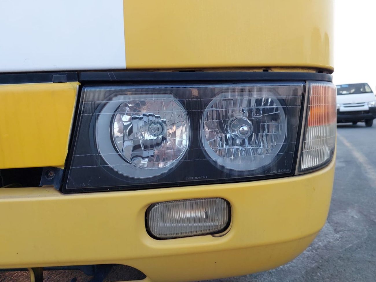 ميتسوبيشي روزا MITSUBISHI ROSA BUS RHD 2004 MODEL 4.2 L DIESEL AUTOMATIC(PM00674)