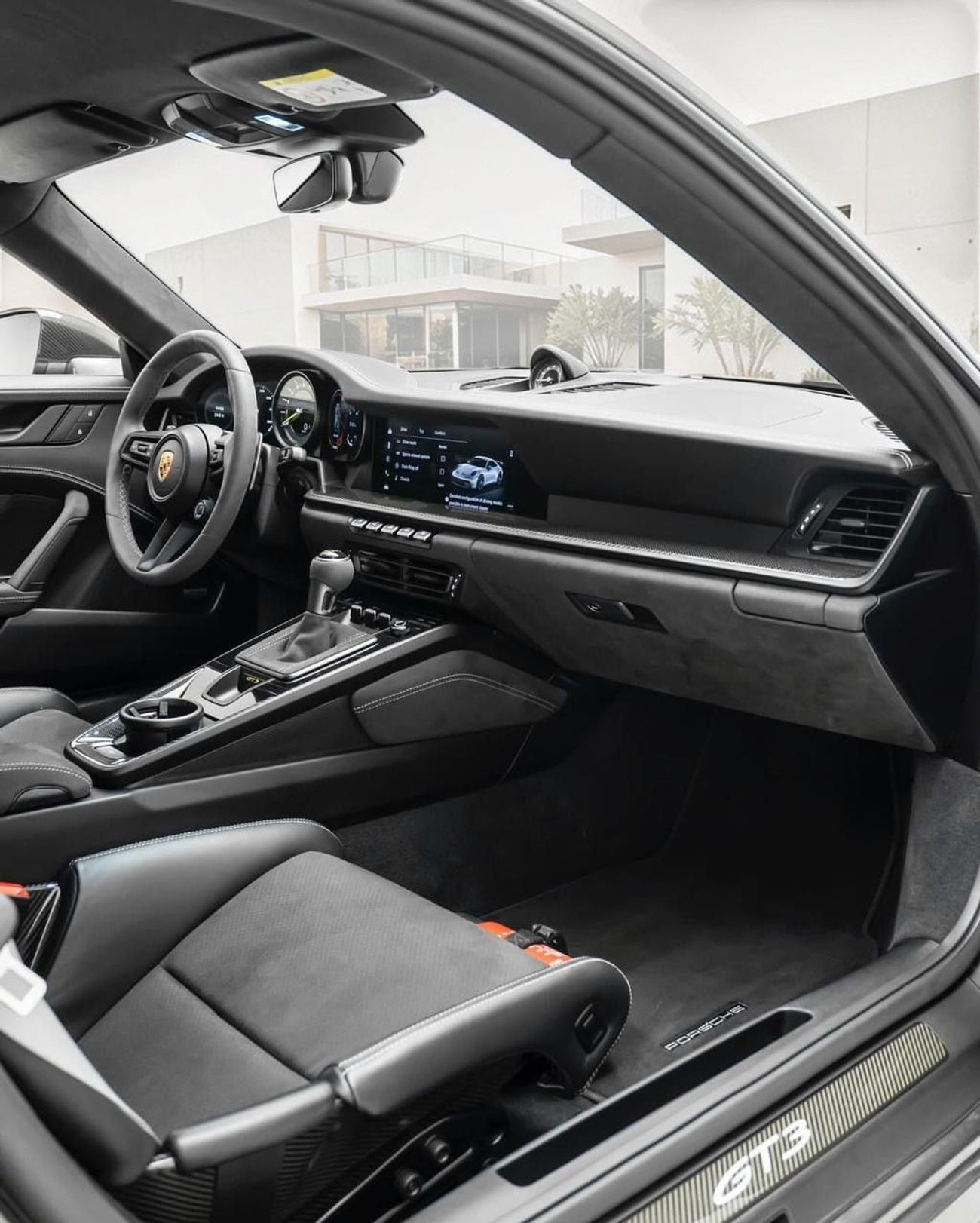 بورش 911 AED 17,400 P.M | 0% DOWN PAYMENT | PORSCHE 911 GT3 | 2023 | GCC SPECS | FULL CARBON | Agency Warrant