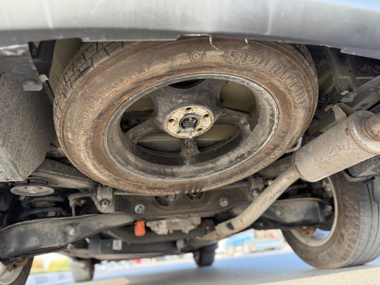 Toyota Highlander Hybrid leather seats,push start,blind spot