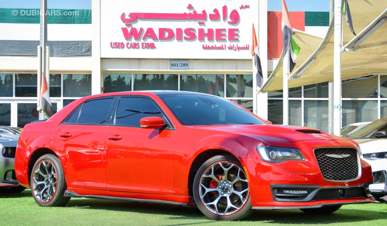 كرايسلر 300s SOLD!!!!Chrysler SRT8 300S V6 2015/ FullOption/ Panoramic Roof/ Very Good Condition